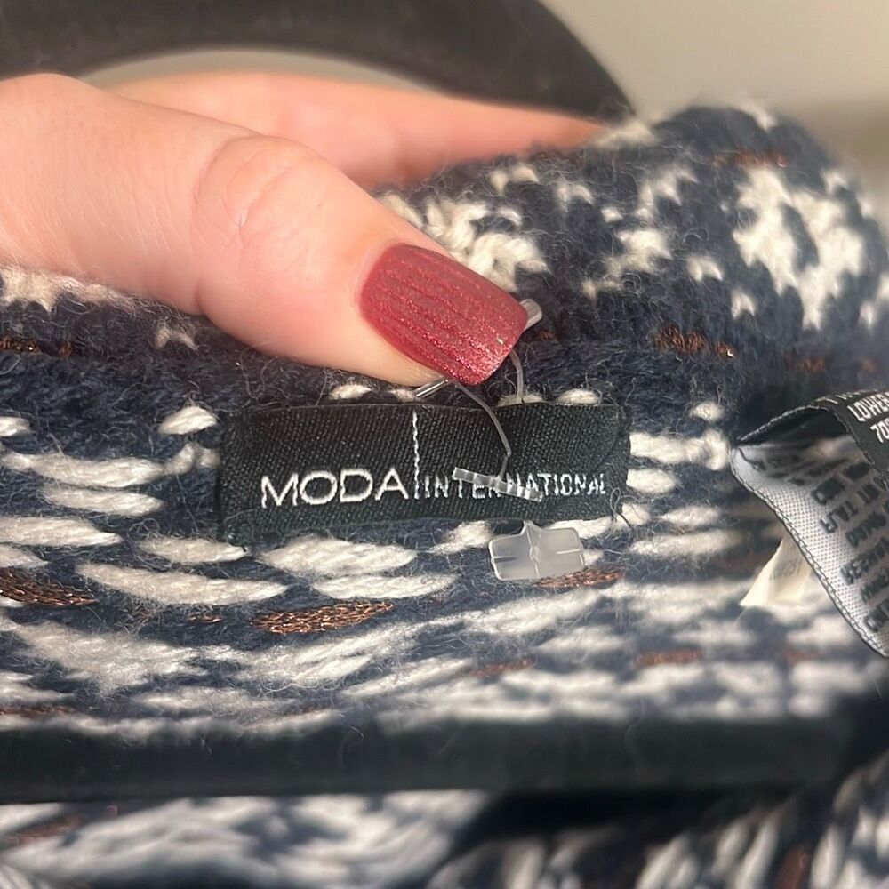 Moda International Holiday Button Turtleneck Down… - image 5